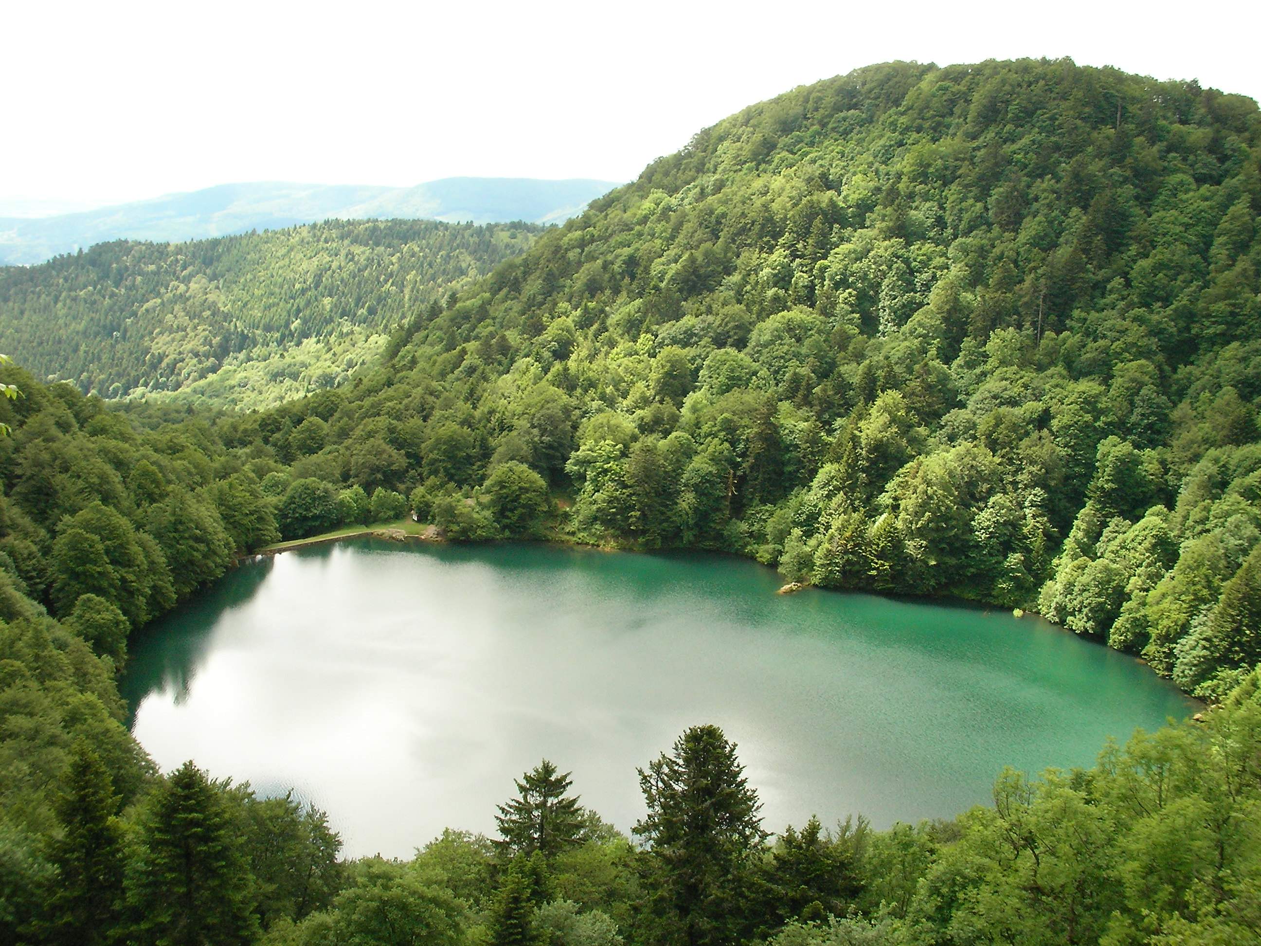 Lac des Perches dans les Vosges, randonnée depuis La Datcha du Parc